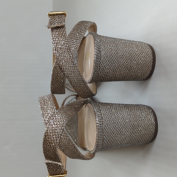 Unisa Glitter Embellished Strappy Chunky Heel Dressy Sandal 8.5M Silver - Picture 4 of 16